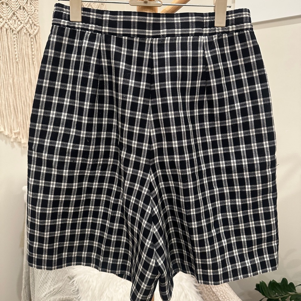 Plaid High Rise Pleated Shorts Bermuda Black White Sz 8 - Picture 6 of 6